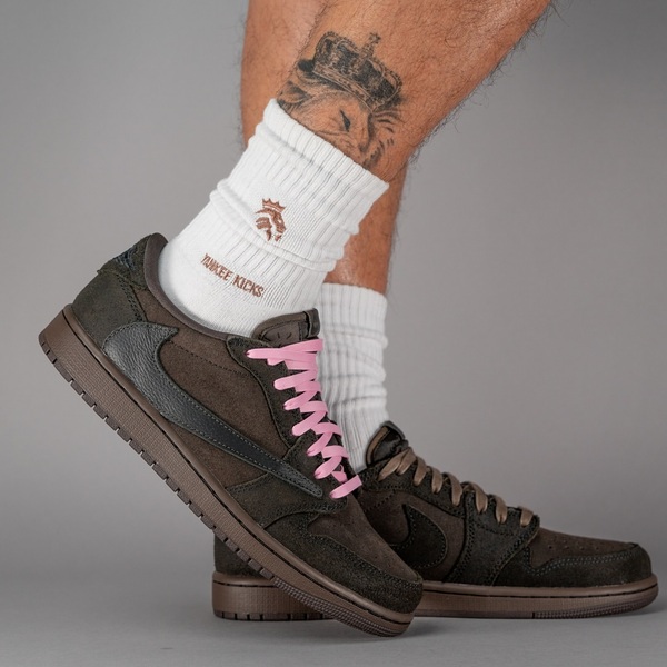 The Travis Scott x Air Jordan 1 Low OG The Travis Scott x Air Jordan 1 Low OG